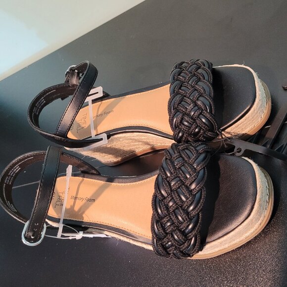 Time and Tru Black Memory Foam Espadrilles 6.5 braided NWT - Picture 2 of 3